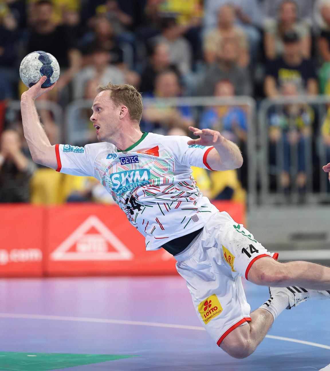 Omar Ingi Magnusson (SC Magdeburg) beim Torwurf im Spiel gegen die Rhein-Neckar Löwen
