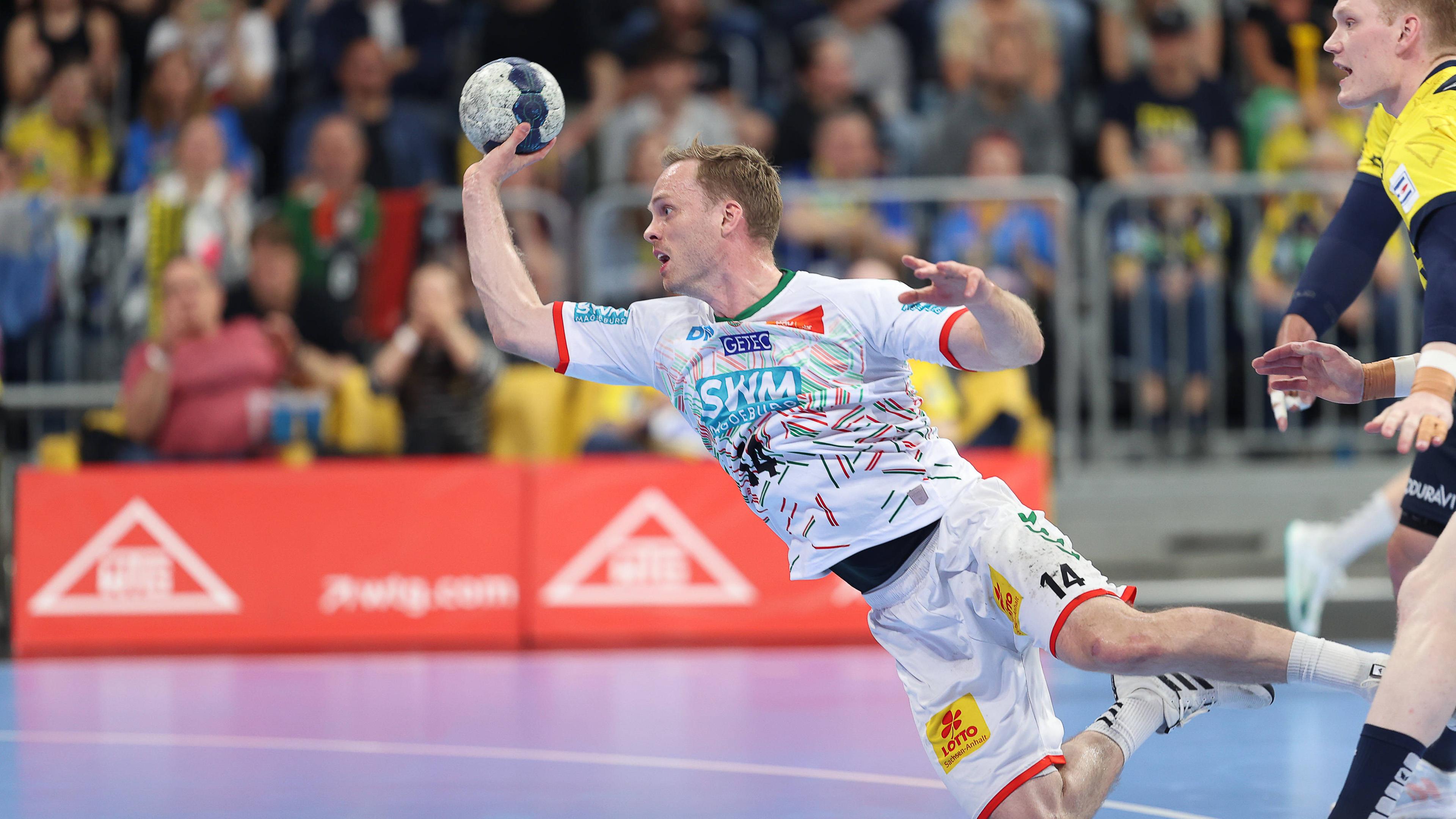 Omar Ingi Magnusson (SC Magdeburg) beim Torwurf im Spiel gegen die Rhein-Neckar Löwen