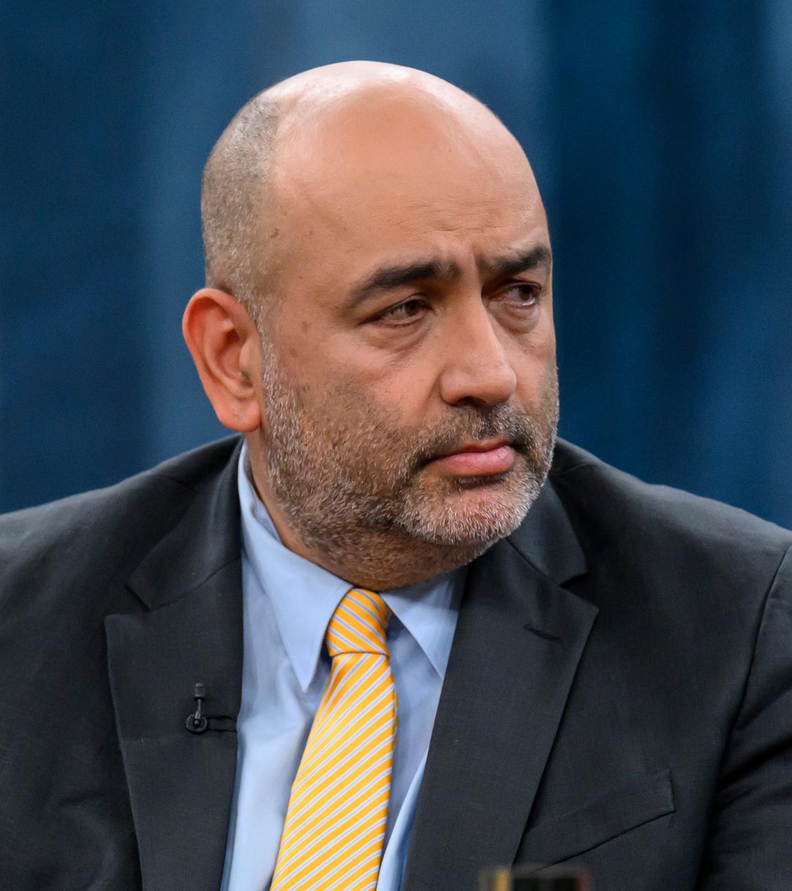 Omid Nouripour sitzt bei "Caren Miosga"