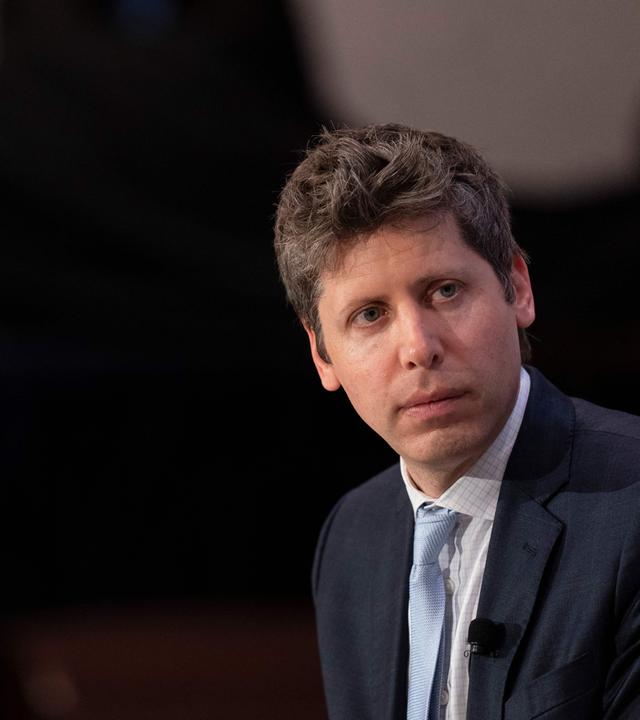 OpenAI-Gründer Sam Altman hört Handelsminister Howard Lutnick während des G20-Innovationsministertreffens am 2. September zu.