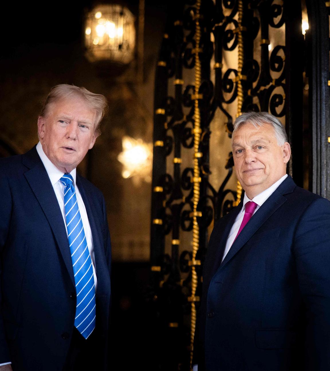 Donald Trump (links) und Viktor Orban (rechts) in Trumps Anwesen in Mar-a-Lago, Florida.