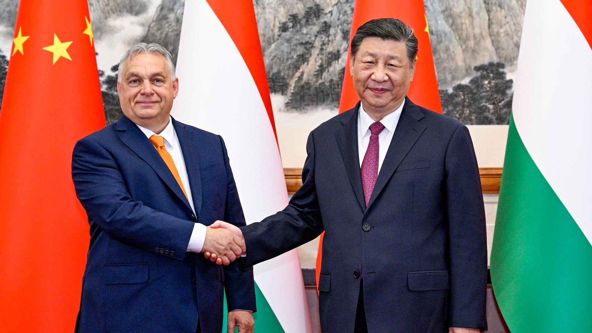 Ungarns Ministerpräsident Orban und Chinas Präsident Xi