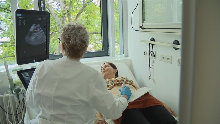 Kontrolluntersuchung bei Organspendepatientin