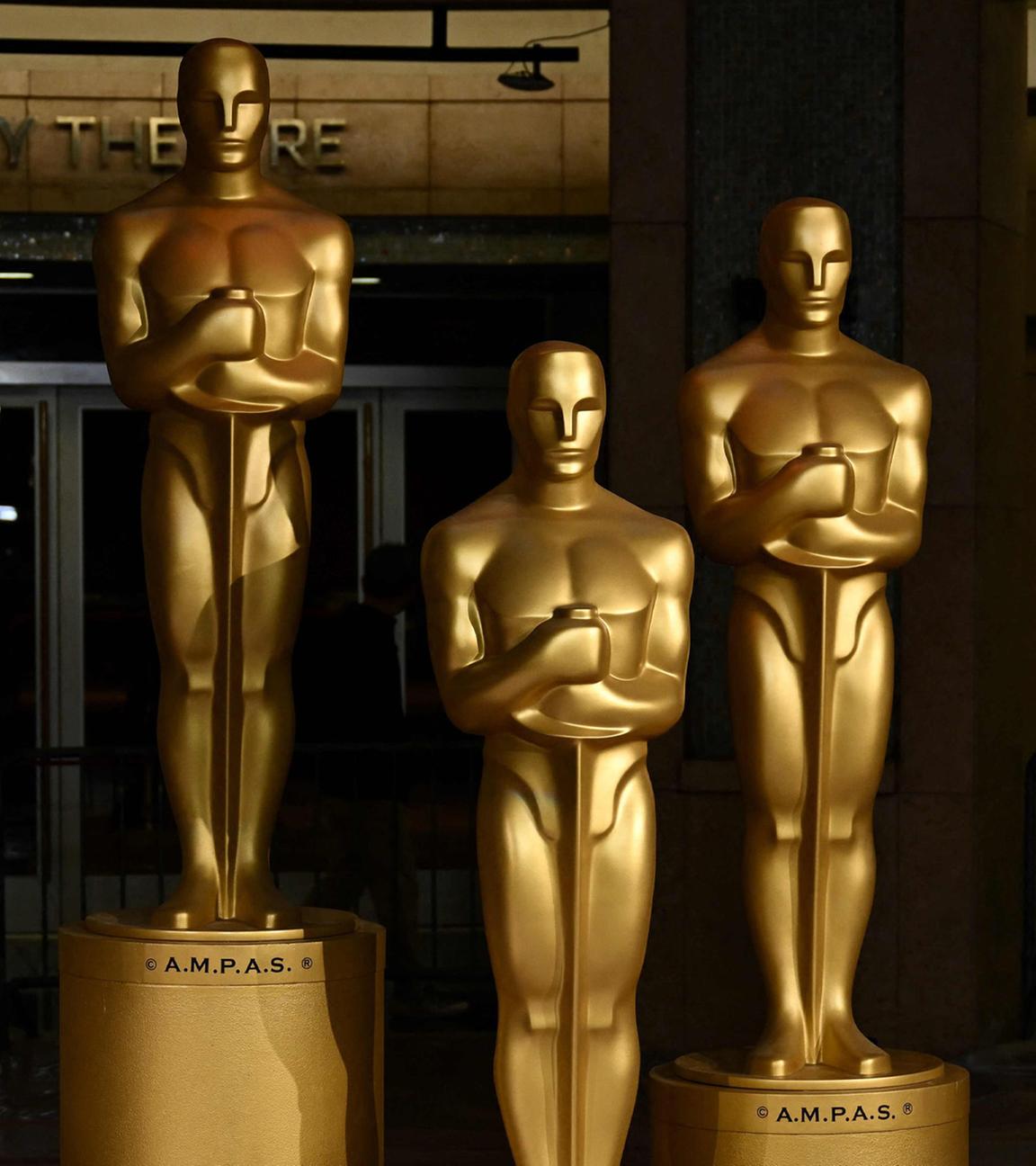 Oscar-Statuen stehen während der Vorbereitungen für die 97. Verleihung der Academy Awards in Hollywood, Kalifornien. (Archiv)