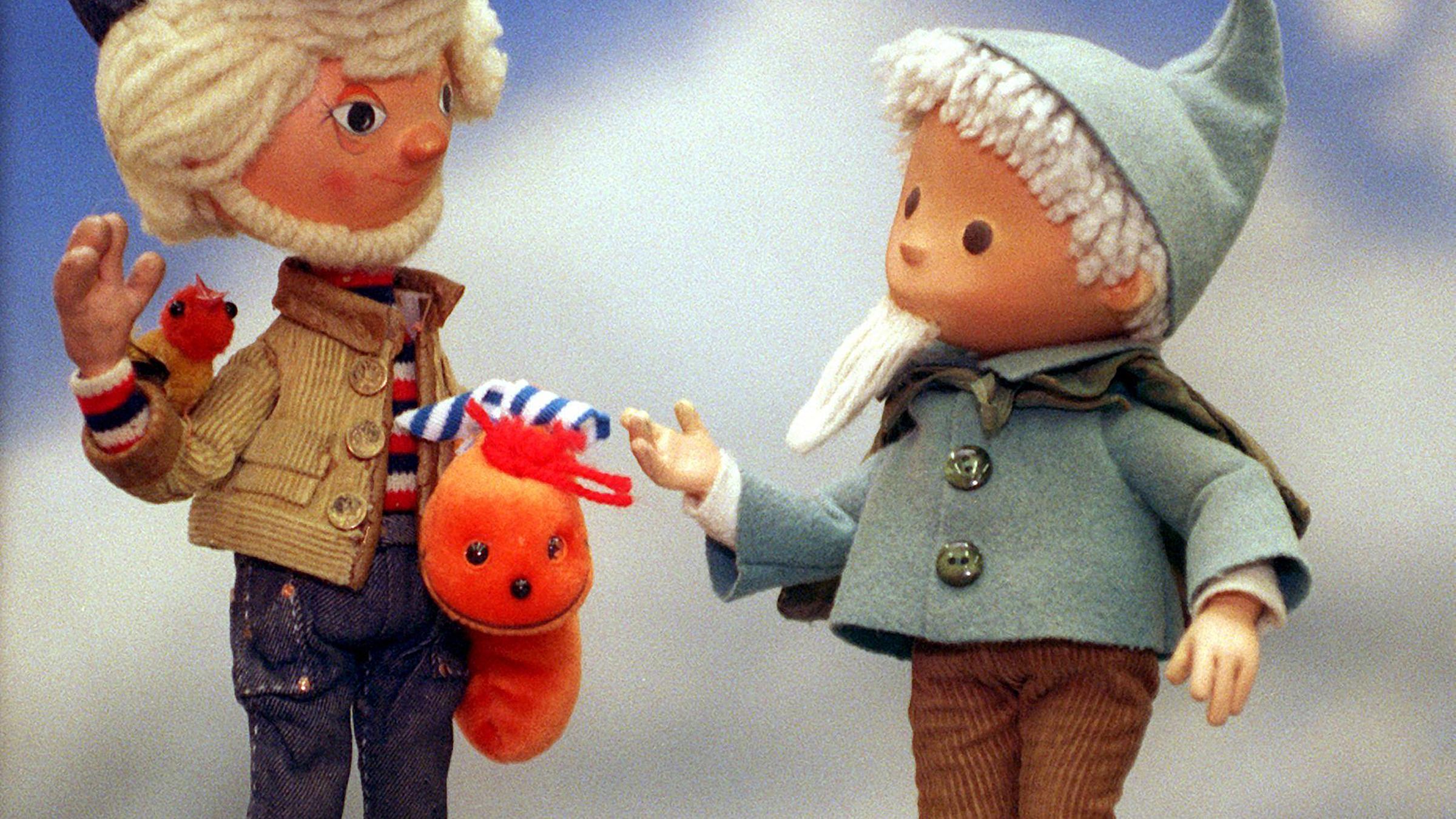 Archiv: Die Sandmänner aus Ost und West (l) im Verkehrsmuseum Dresden, aufgenommen am 09.03.2000