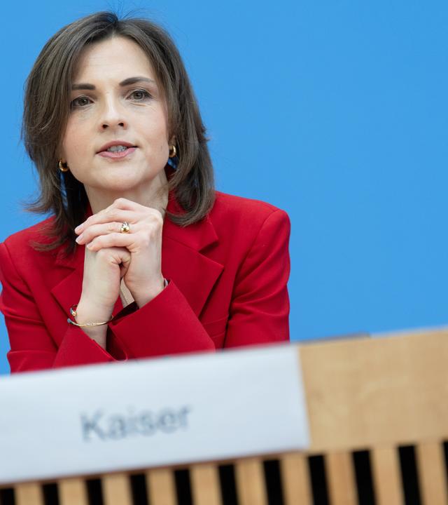 Die Staatsministerin beim Bundesminister der Finanzen und Beauftragte der Bundesregierung fuer Ostdeutschland Elisabeth Kaiser (SPD)