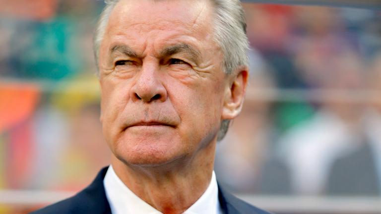15.06.2014, Brasilien, Brasilia: Der damalige Schweizer Trainer Ottmar Hitzfeld, aufgenommen vor dem Gruppenspiel der FIFA Fußball-Weltmeisterschaft 2014 gegen Ecuador im Estadio Nacional.