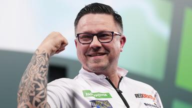 Darts-WM, 2. Runde: Robert Owen ballt die Faust und feiert den Sieg gegen Gabriel Clemens