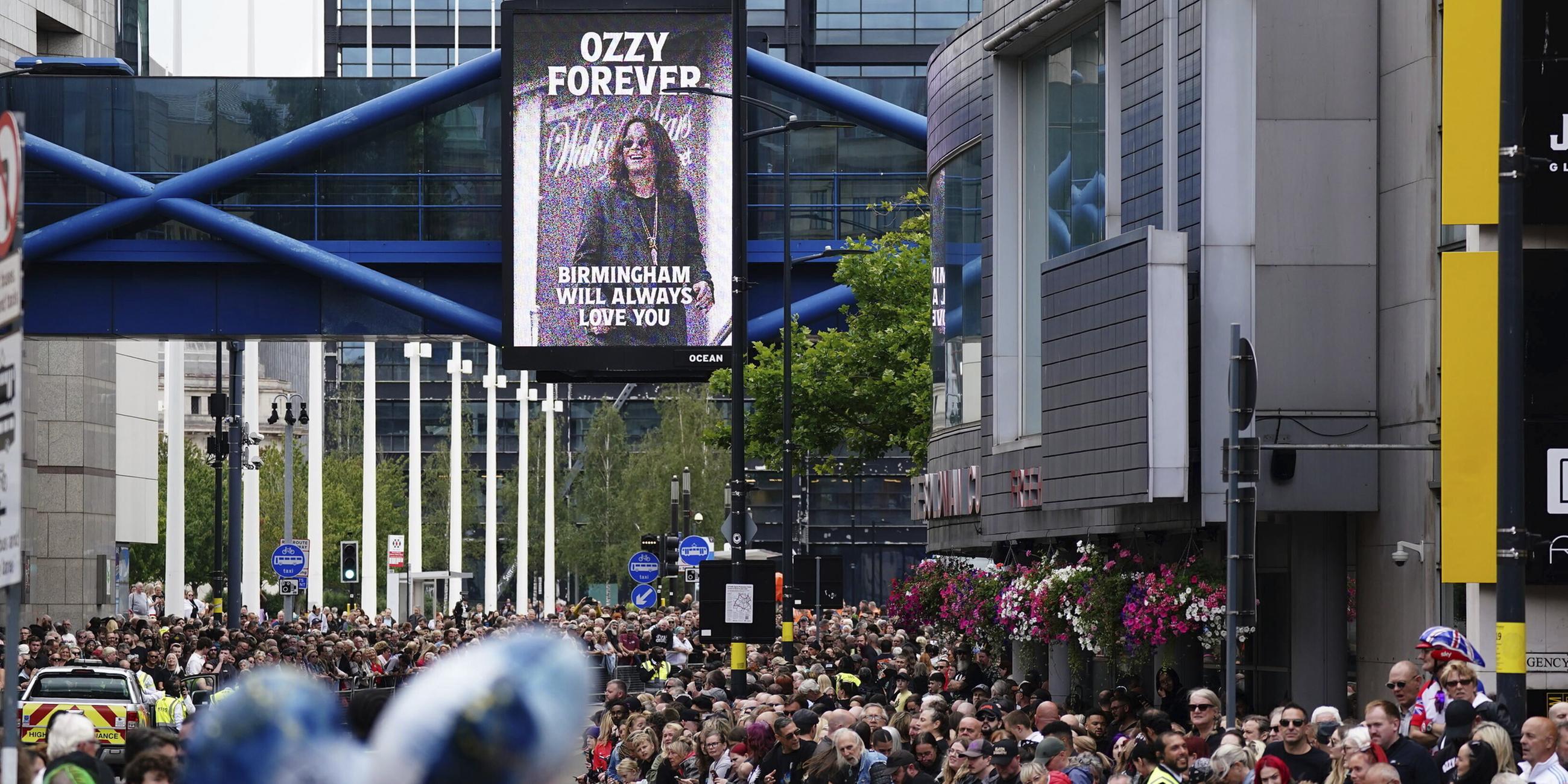 Fans nehmen Abschied von Ozzy Osbourne