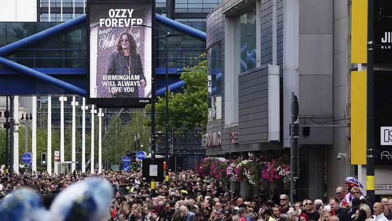 Fans nehmen Abschied von Ozzy Osbourne