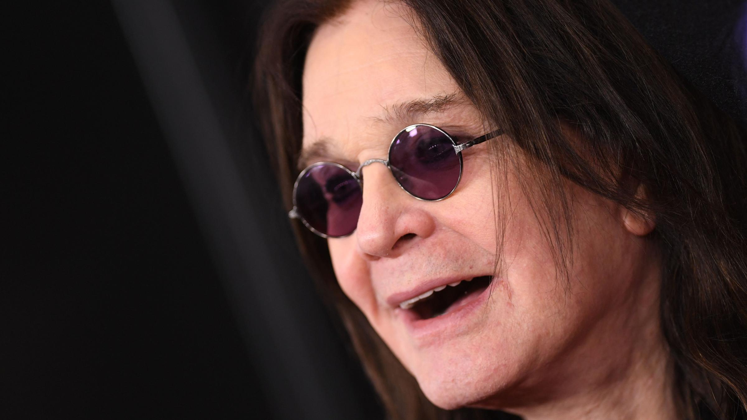 Der britische Singer-Songwriter Ozzy Osbourne kommt am 26. Januar 2020 zur 62. Grammy-Verleihung nach Los Angeles.