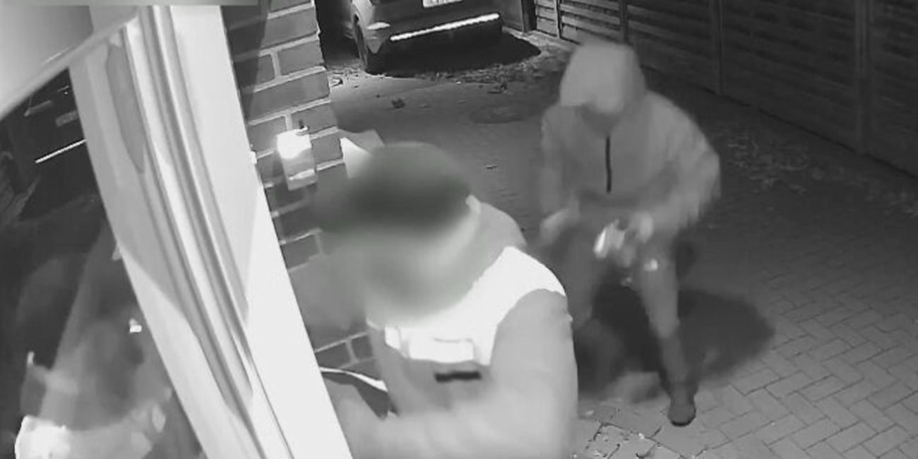 Urteil: Falscher Paketbote überfällt Paar