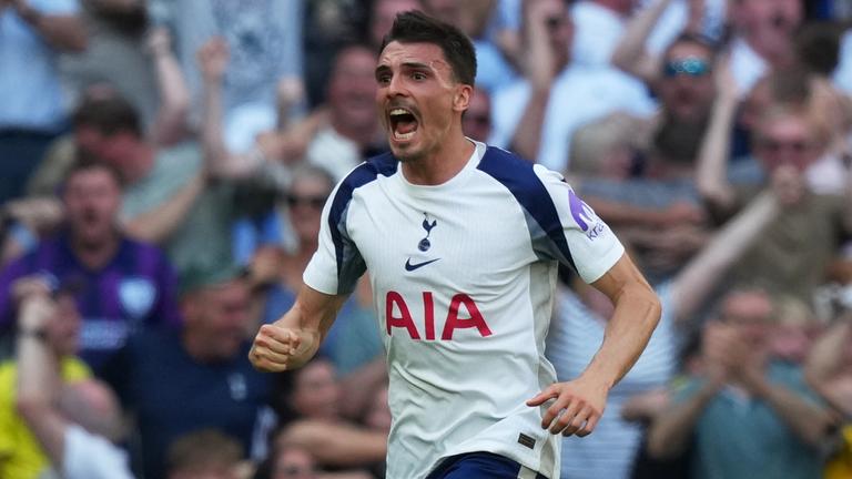 Fußball: Palhinha im Trikot von Tottenham Hotspur.