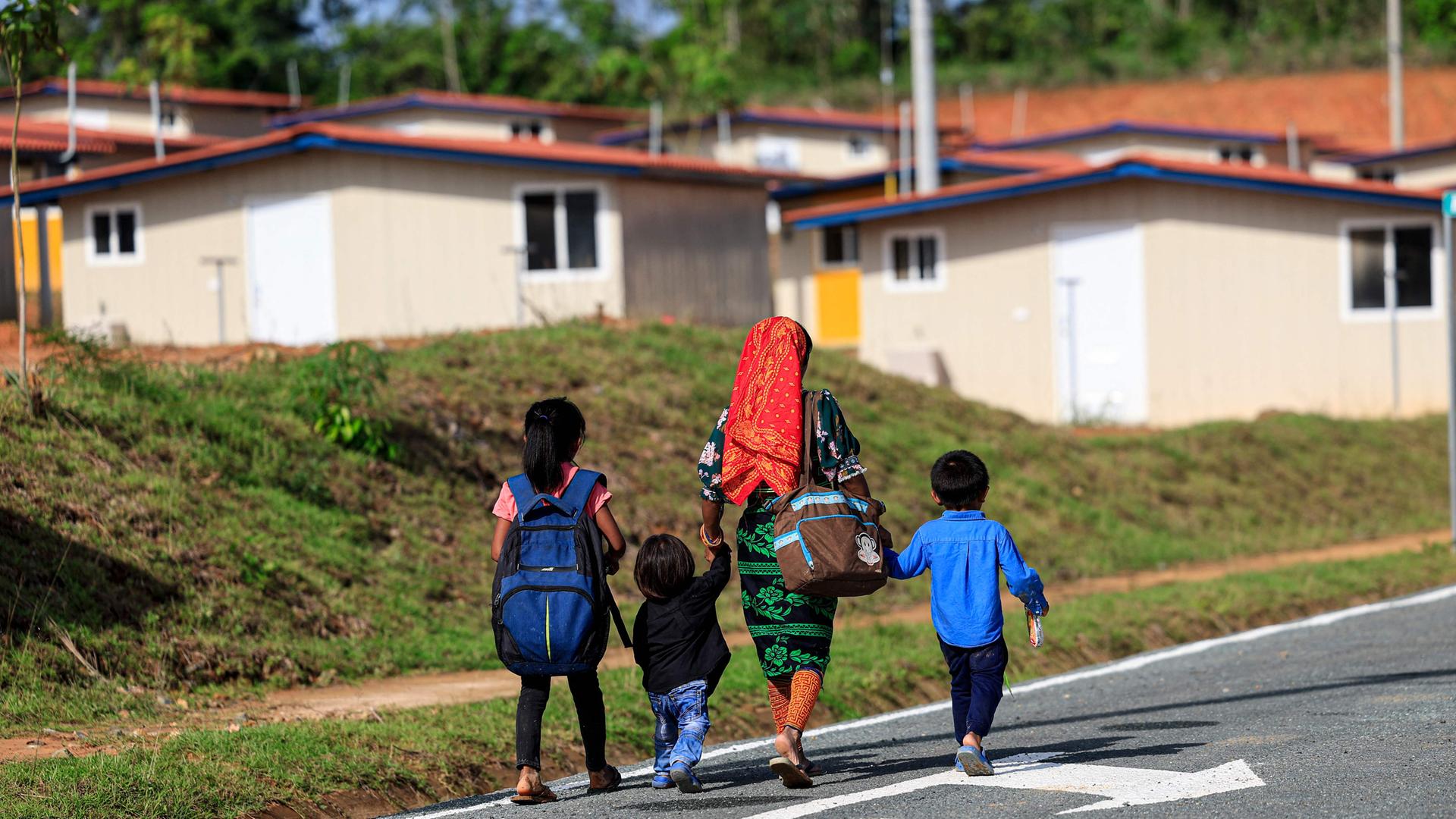 TOPSHOT-PANAMA-INDIGENOUS-ENVIRONMENT-CLIMATE CHANGE-RELOCATION