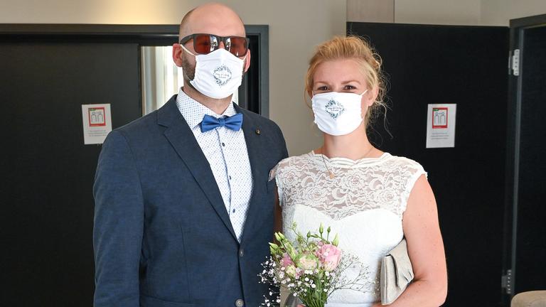 Hochzeitspaar im Standesamt Augsburg