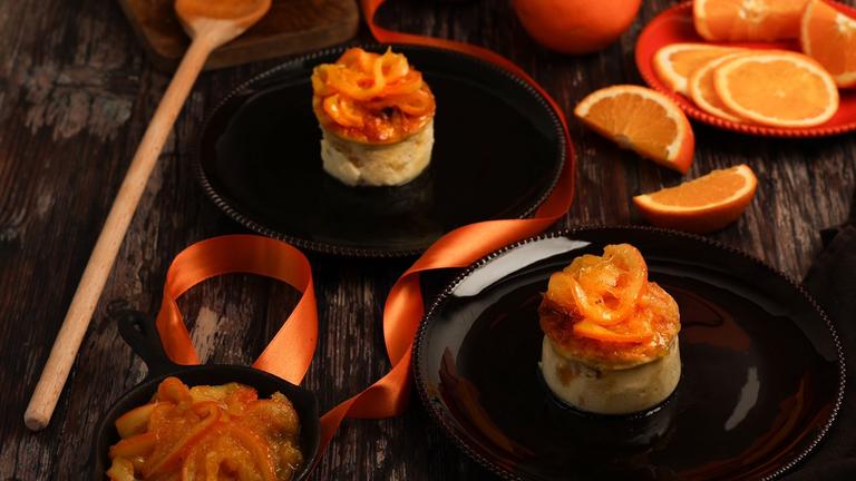 Panettone-Pudding mit Orangensoße 