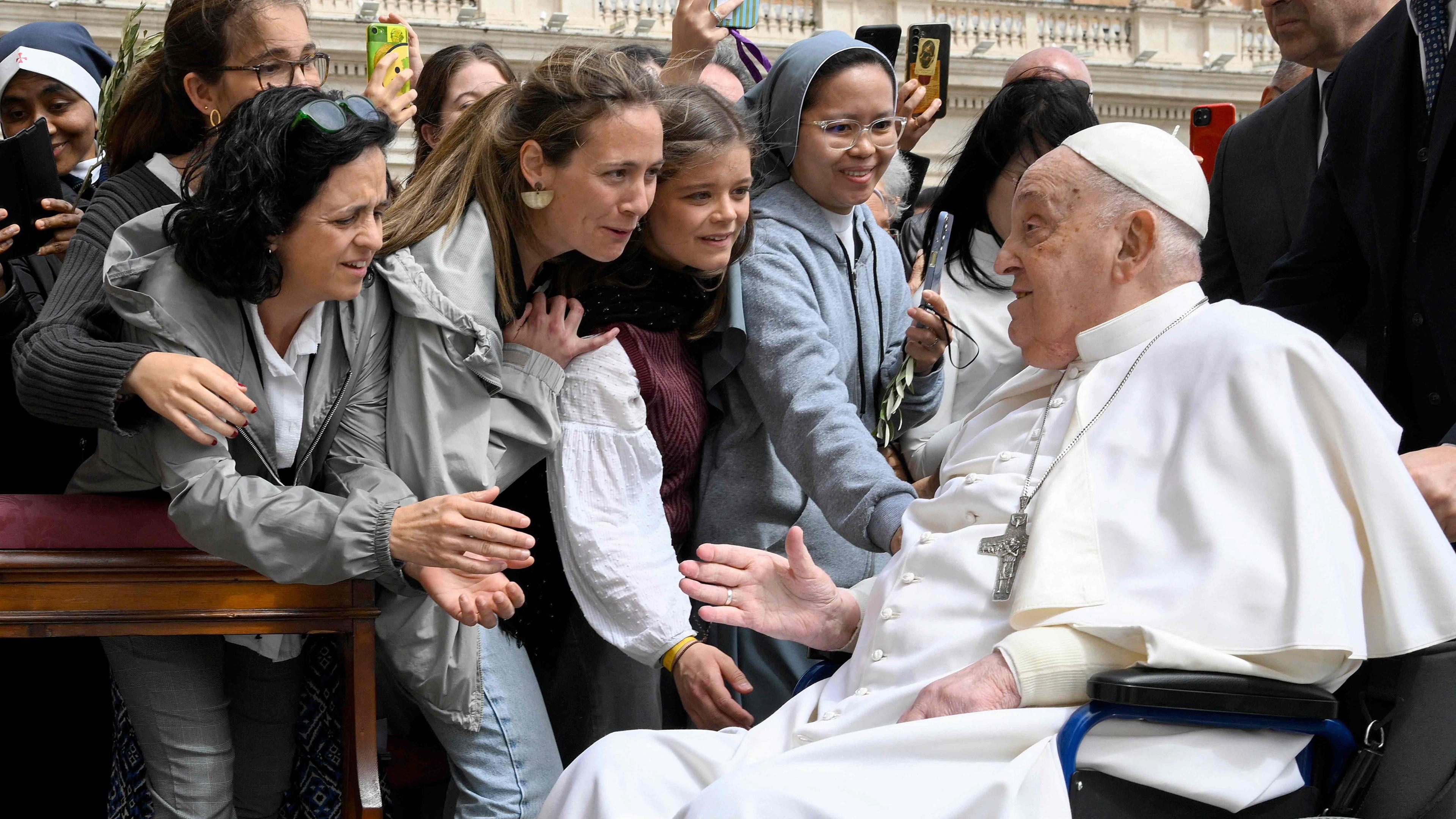 Papst Franziskus bei der Heiligen Messe am Palmsonntag 