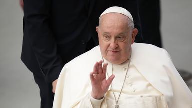 Papst Franziskus hält seine wöchentliche Generalaudienz in der Halle Papst Paul VI. im Vatikan.
