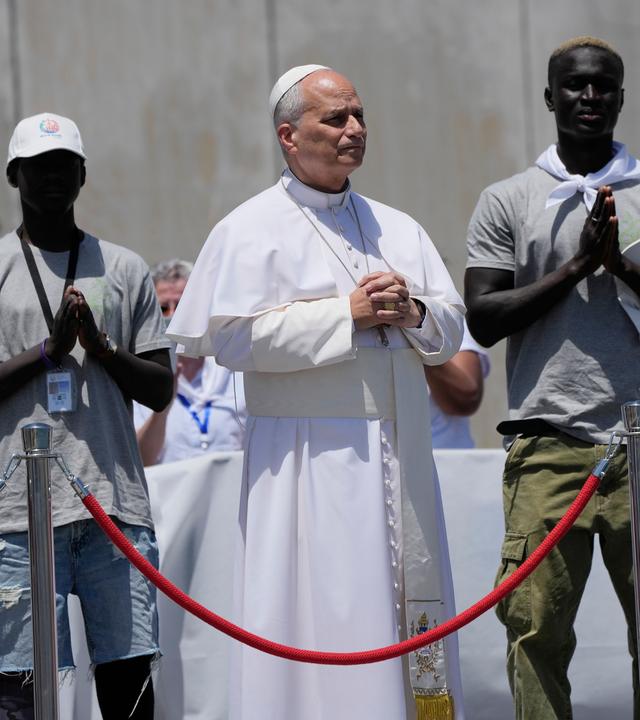 Papst Leo XIV. traf sich auf den kanarischen Inseln unter anderem mit Hilfsorganisationen für Migranten.