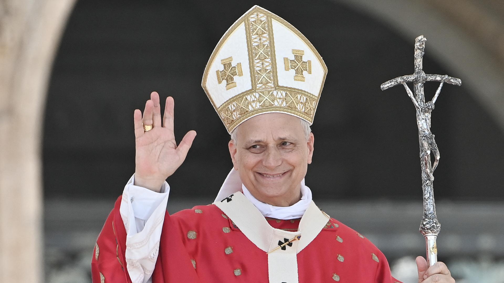 Papst Leo zelebriert die Pfingstmesse