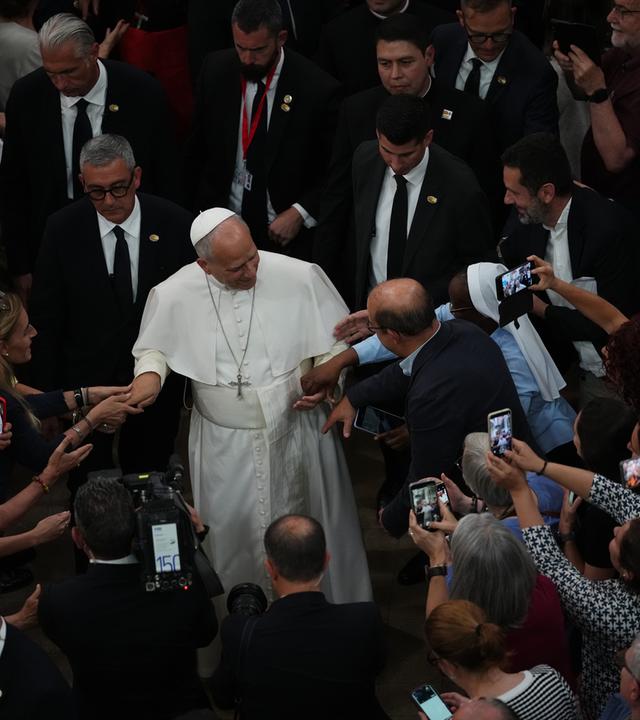 Papst Leo XIV. besucht Spanien - Barcelona