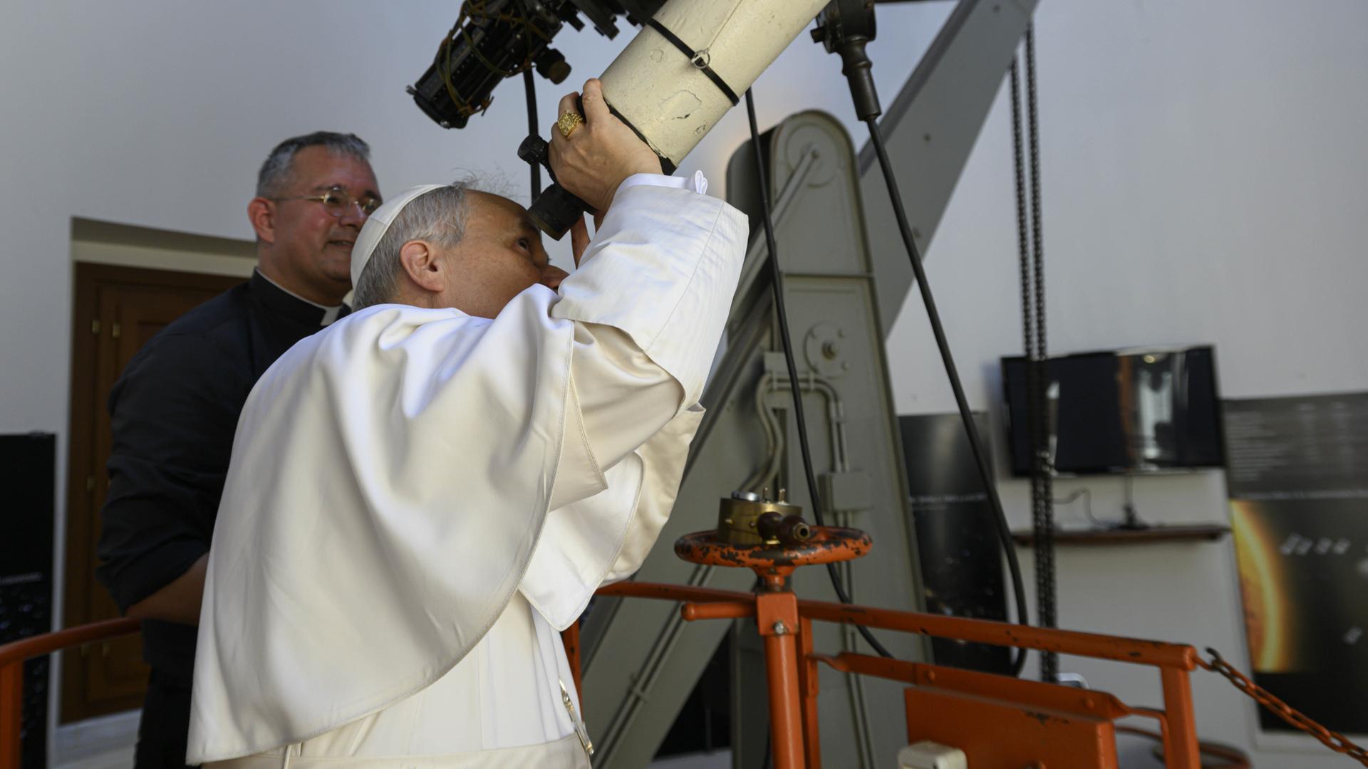 Papst Leo XIV. besucht die Vatikanische Sternwarte Specola im päpstlichen Sommergut in Castel Gandolfo