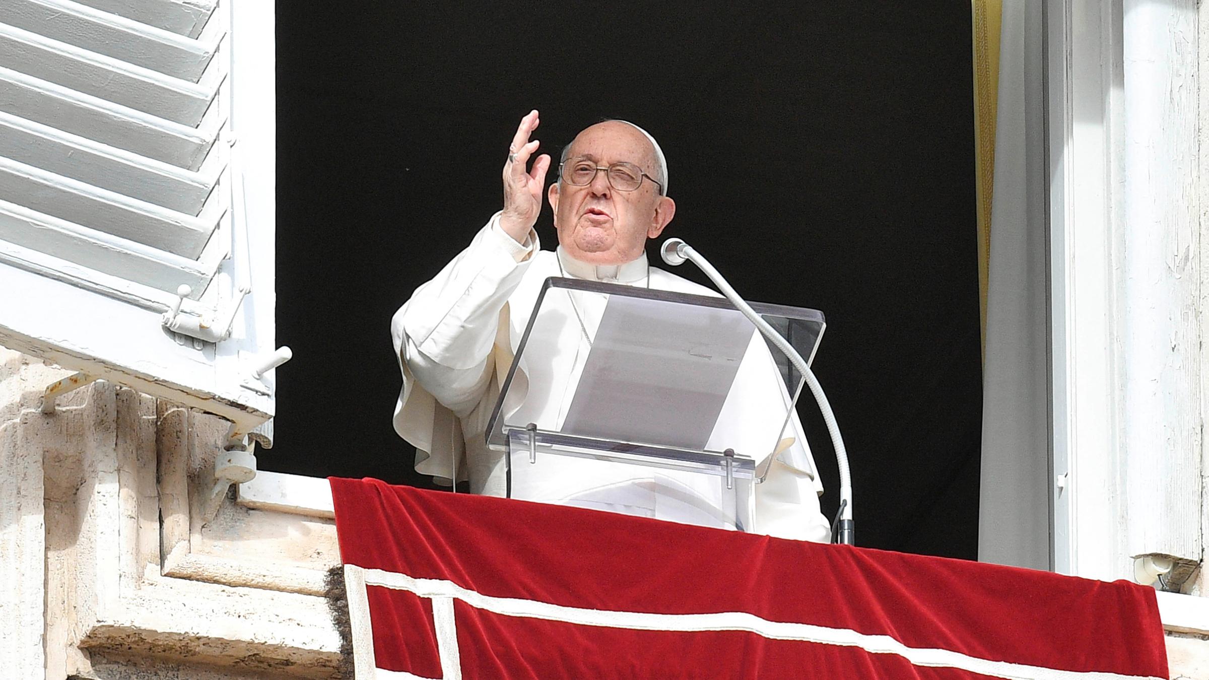 Papst Franziskus bei Neujahrsansprache
