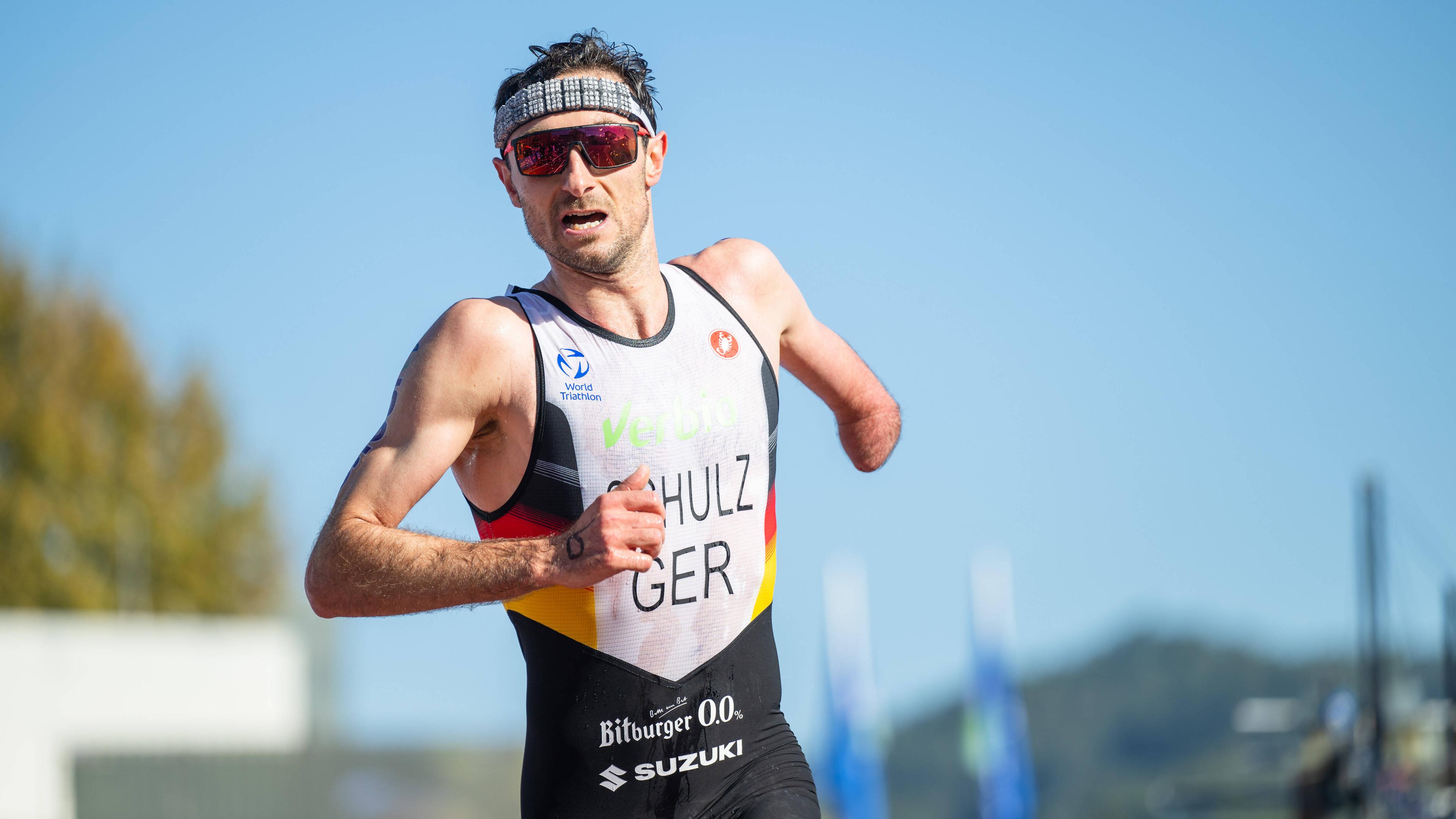 Der deutsche Para-Triathlet Martin Schulz während dem World Triathlon Championship Finale.