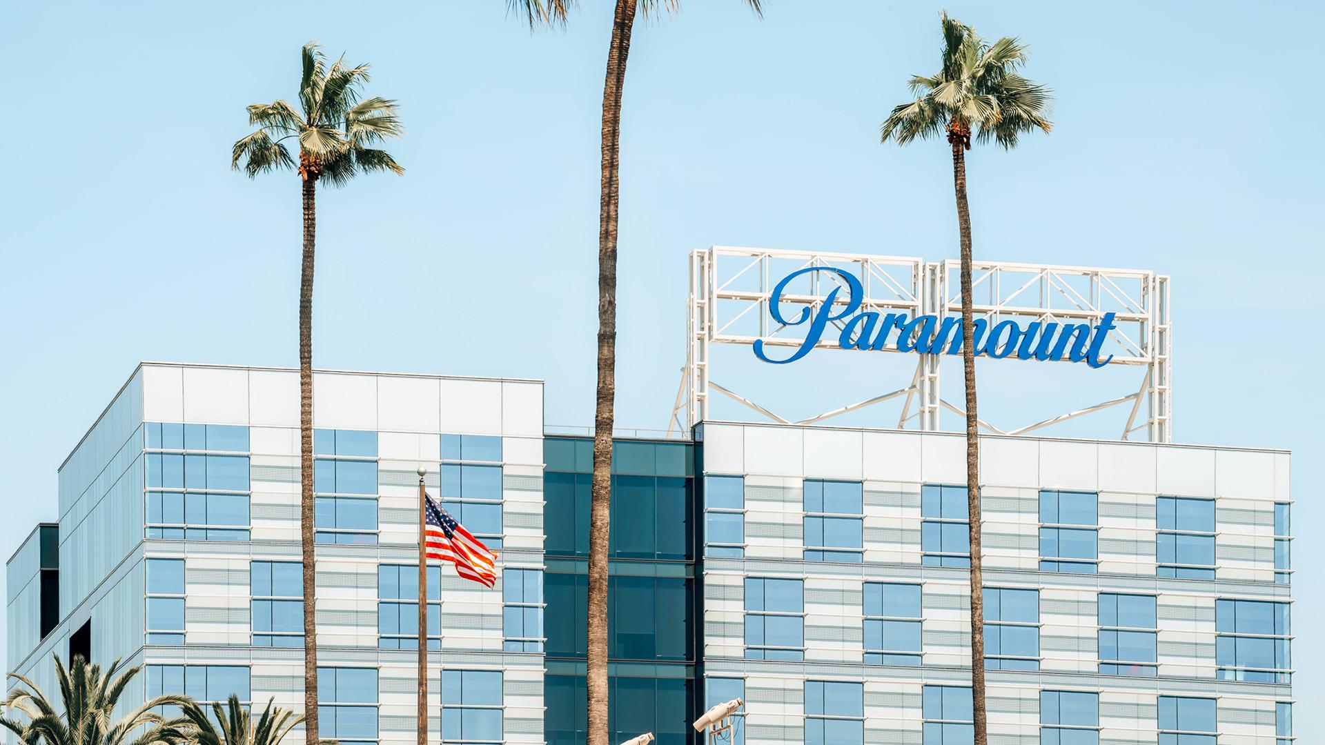 Paramount-Gebäude am Sunset Boulevard in Beverly Hills, Los Angeles, USA, 4. April 2025.