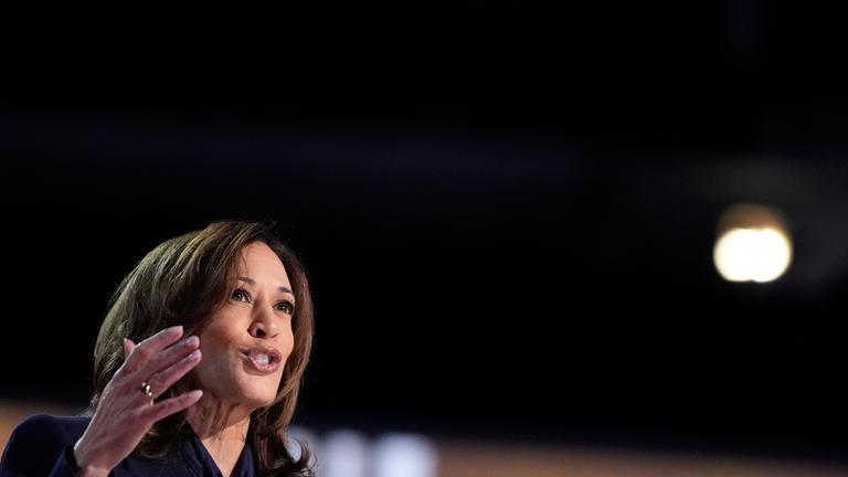 Harris hält Rede auf Parteitag