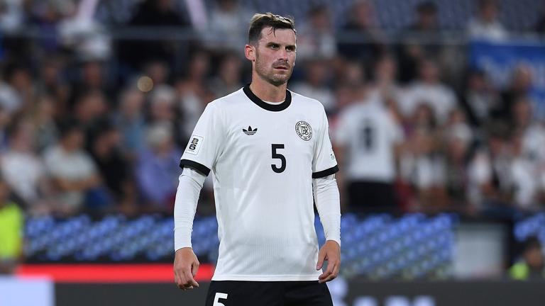Fußballer Pascal Groß in Aktion im Spiel zwischen Deutschland und Nordirland am 07.09.2025 im RheinEnergieStadion in Köln.