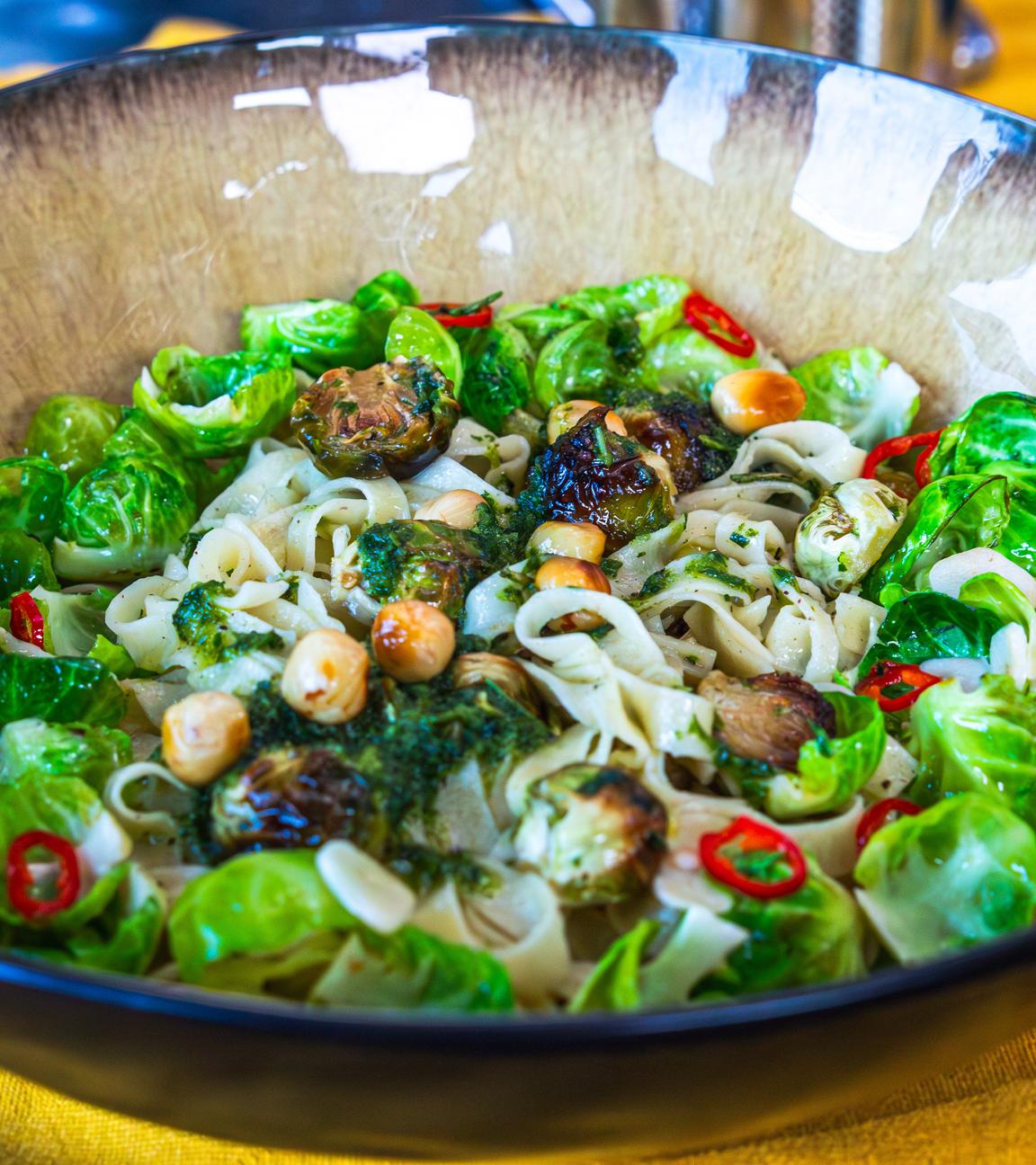 Pasta mit geröstetem Rosenkohl