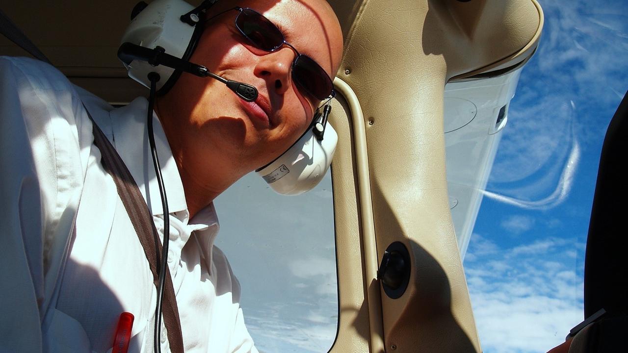Patrick Huber im Cockpit.