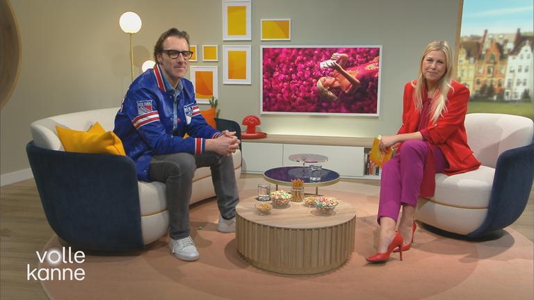 Patrick Lipke und Nadine Krüger sitzen sich gegenüber