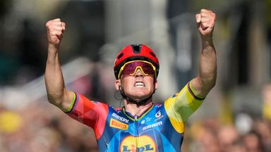 Mads Pedersen gewinnt die vierte Etappe