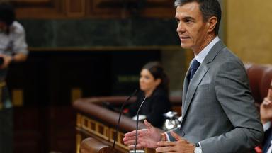 Neue Wohnungsbau-Dekrete der spanischen Regierung werden dem Parlament vorgelegt, während die Proteste anhalten.