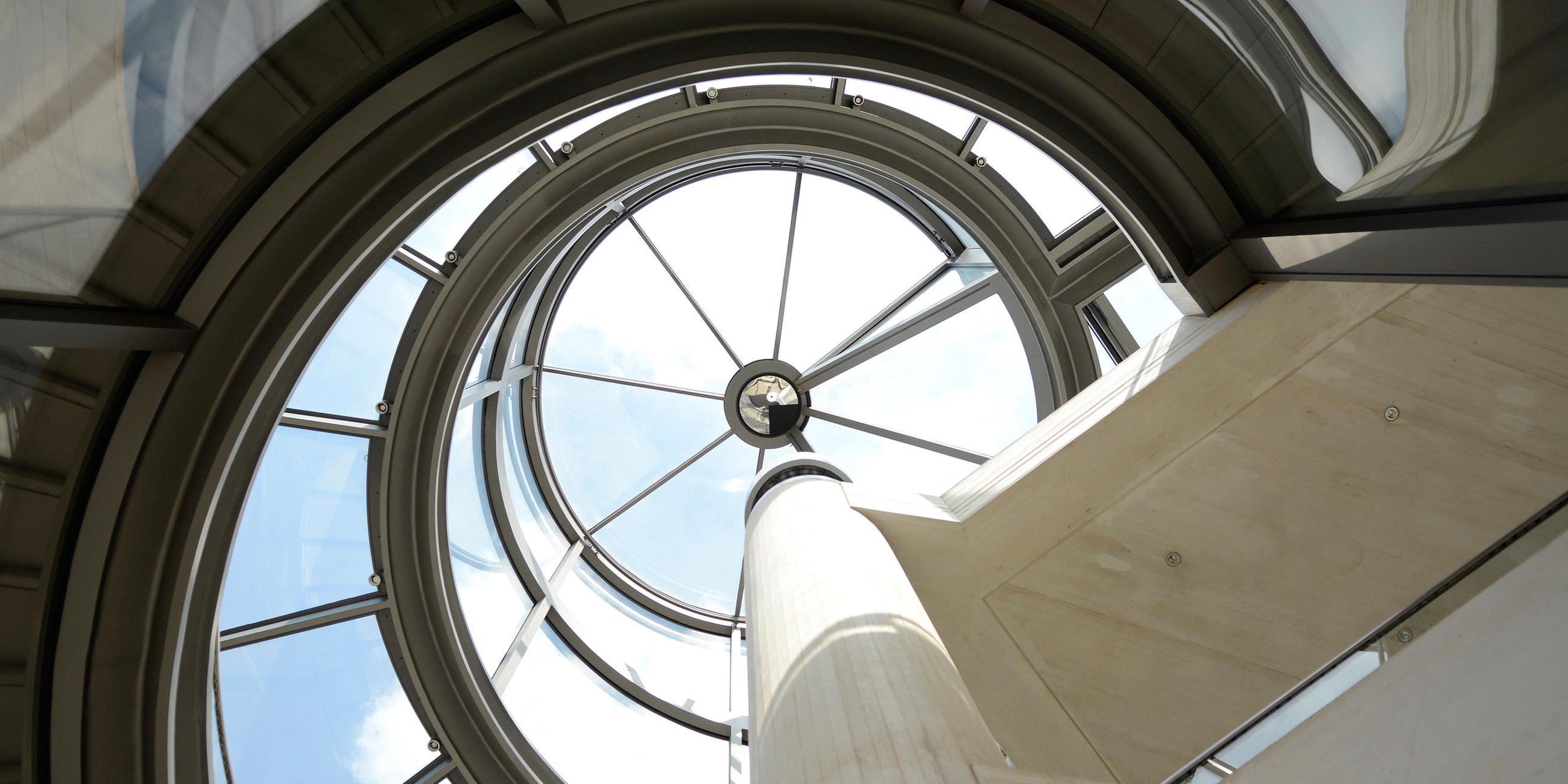 Treppenturm der Ausstellungshalle des Deutschen Historischen Museums in Berlin