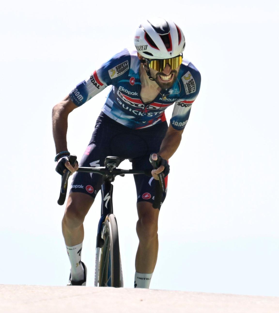 Valentin Paret Peintre vor Ben Healy am Mont Ventoux
