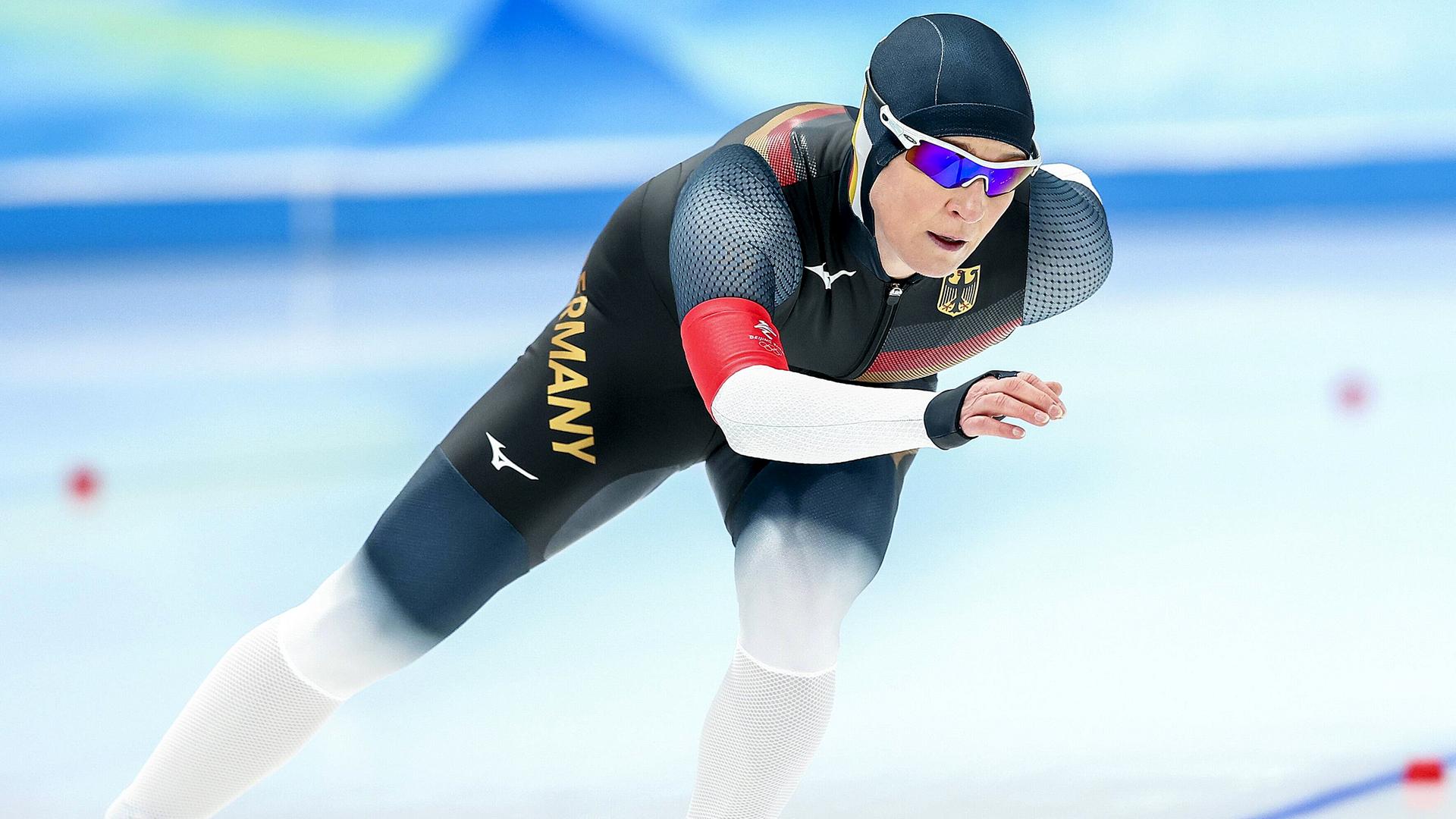 Deutschlands Claudia Pechstein in Aktion beim Eischnelllauf der Frauen am 05.02.2022 in Beijing, China.