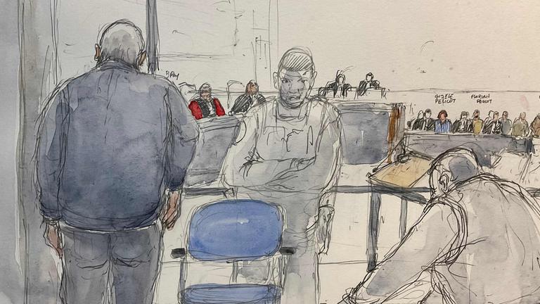 Gerichtsskizze zeigt Dominique Pelicot während der Anhörung des Gerichts in Avignon