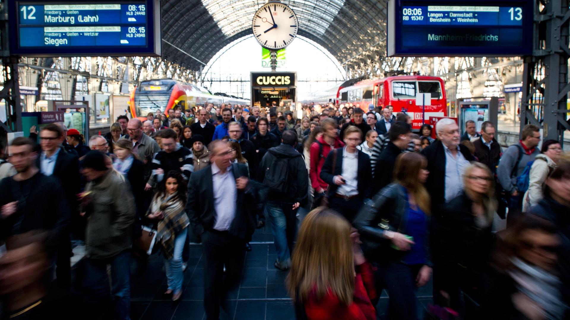 Archiv: Pendler in Frankfurt am Main