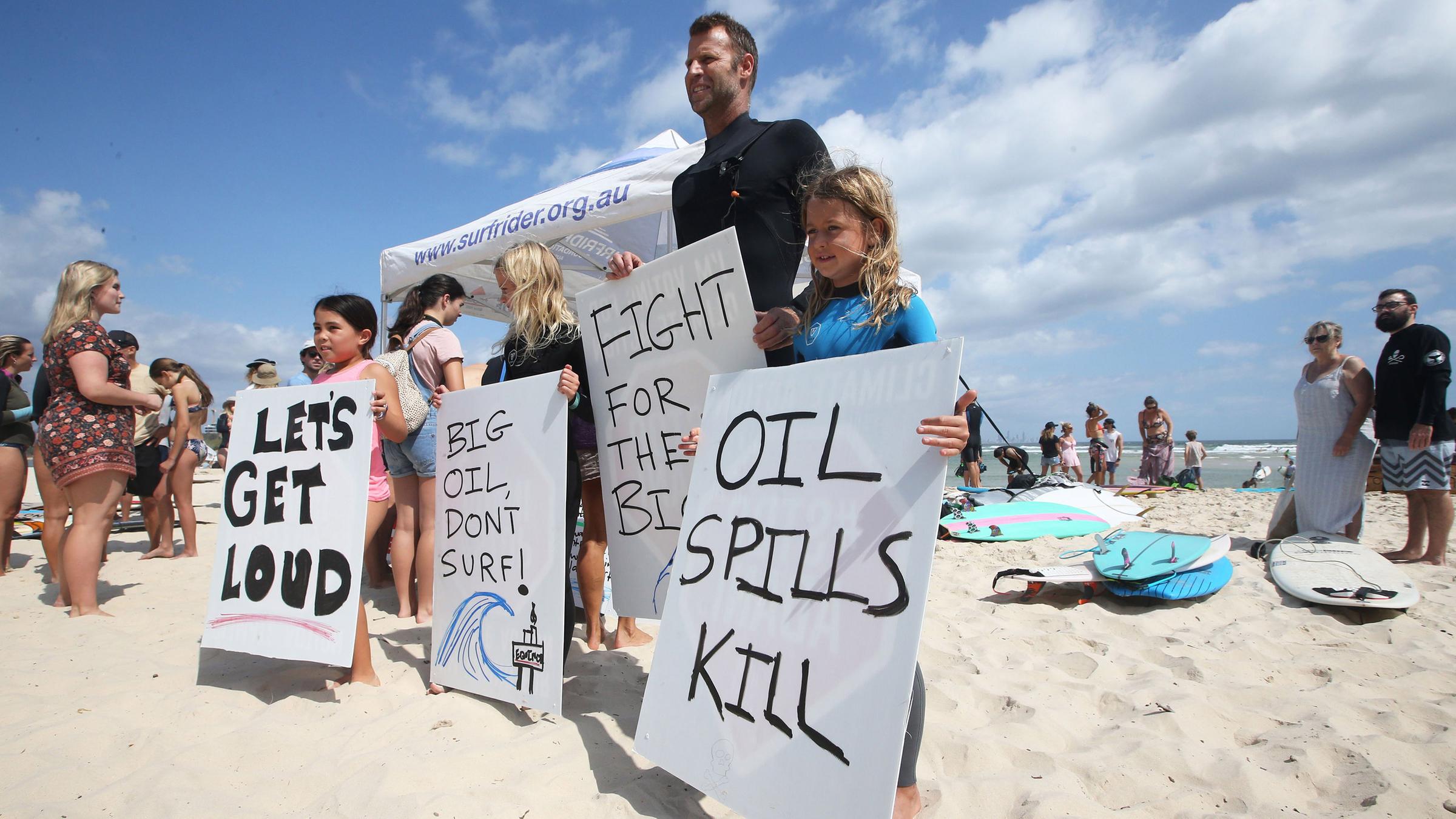 Umweltaktion am Bondi Beach - Plakate