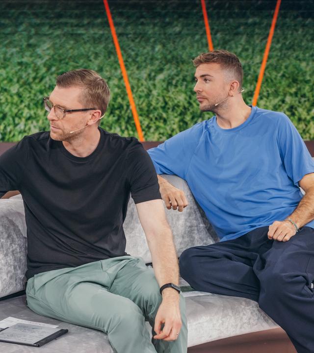 Per Mertesacker und Christoph Kramer sitzen im WM-Studio.