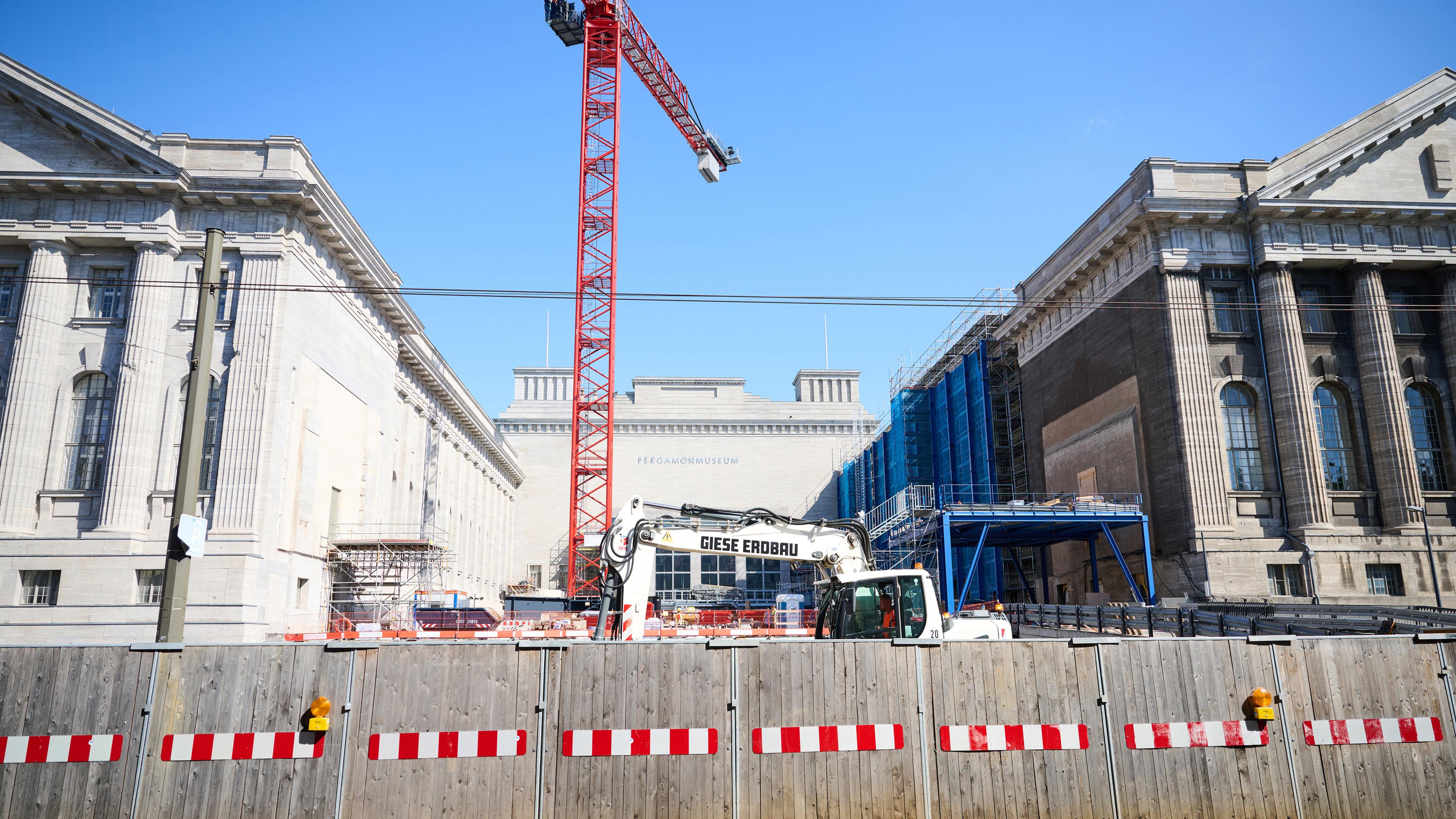 Das Pergamonmuseum in Berlin ist noch in eine Baustelle