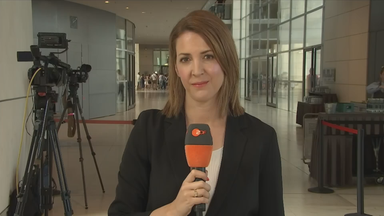 Über die Folgen der Umstrukturierung im Bundeskabinett durch Kanzler Merz berichtet ZDF-Korrespondentin Andera Maurer aus Berlin. 