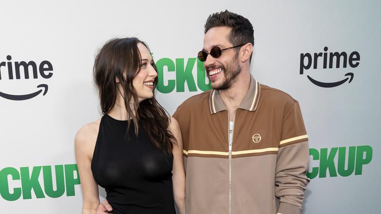 Eddie Murphy posiert mit Pete Davidson