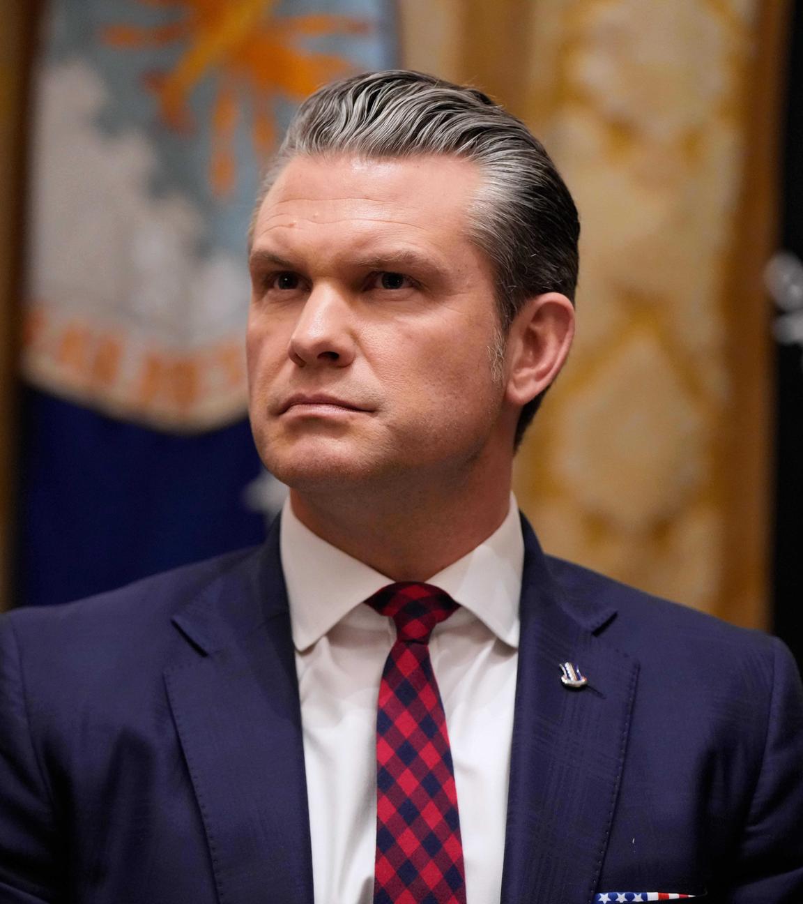 Pete Hegseth bei einem Meeting im Weißen Haus
