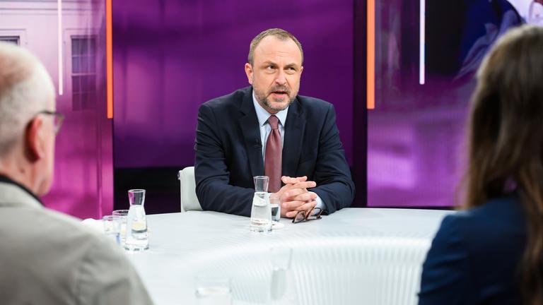 Peter Neumann bei Maybrit Illner