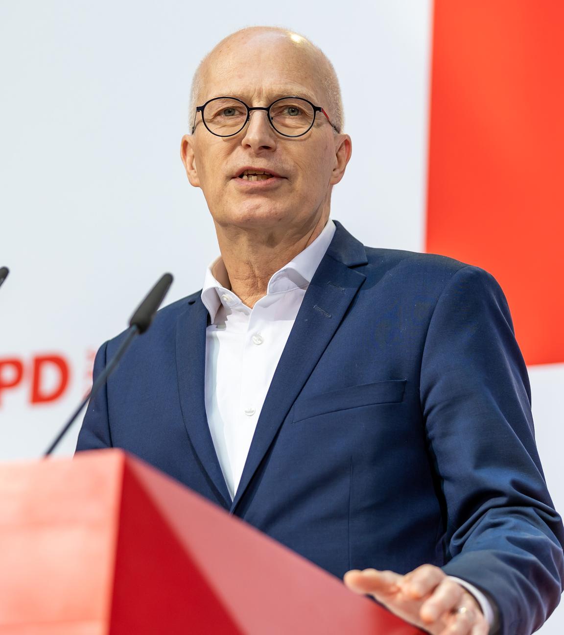 Peter Tschentscher, Spitzenkandidat der Buergerschaftswahl in Hamburg, bei einer Pressekonferenz der SPD im Willy-Brandt-Haus in Berlin
