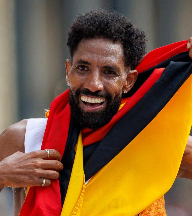 Amanal Petros gewinnt den Marathon im Rahmen der Leichtathletik Europameisterschaften in Birmingham am 16.08.2026.
